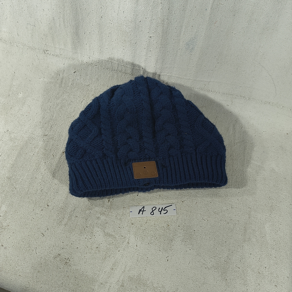 Tenergy Unisex Blue Cable Knit Beanie With Bluetooth Inset Speaker One Size